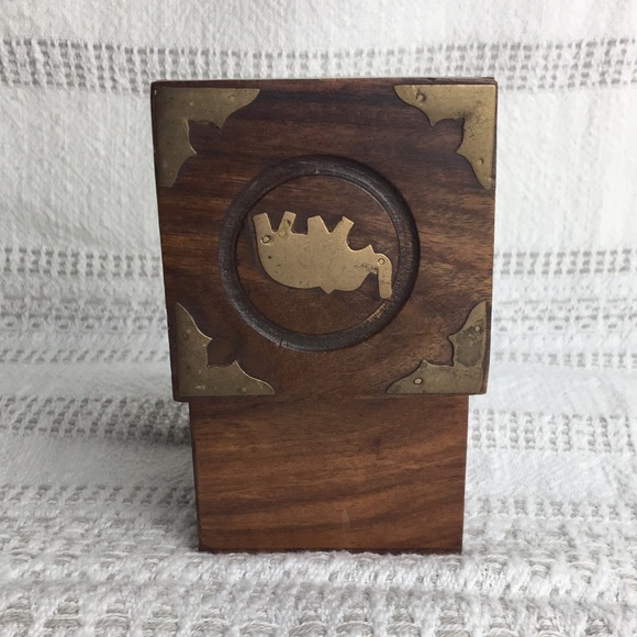 Wood and Brass Tea Storage Box - Picture 9 of 13